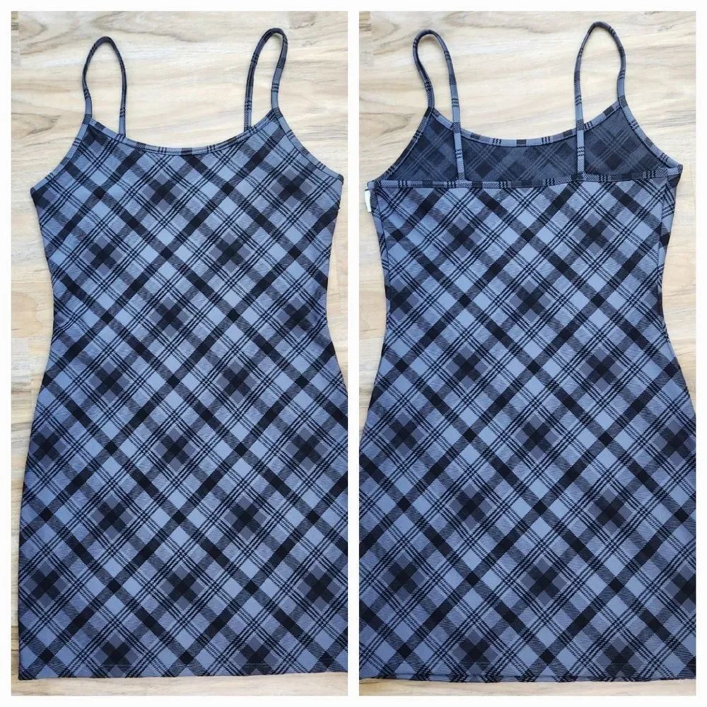 🔹️Arizona Jeans Black & Gray Plaid 90s Cami Dress Medium - Picture 4 of 9
